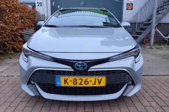 Toyota Corolla (2021) thumbnail 2