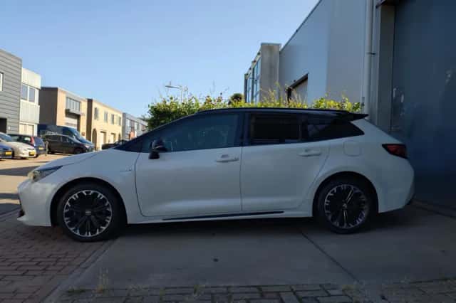 Toyota Corolla (2020) thumbnail 3