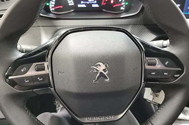 Peugeot 208 (2022) thumbnail 6