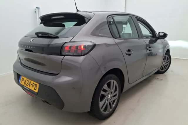 Peugeot 208 (2022) thumbnail 3