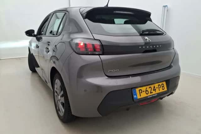 Peugeot 208 (2022) thumbnail 4