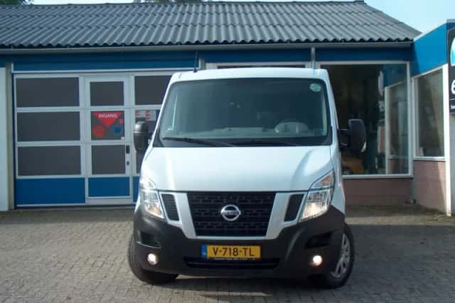 Nissan NV400 (2016) thumbnail 1