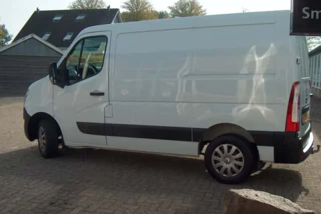 Nissan NV400 (2016) thumbnail 5
