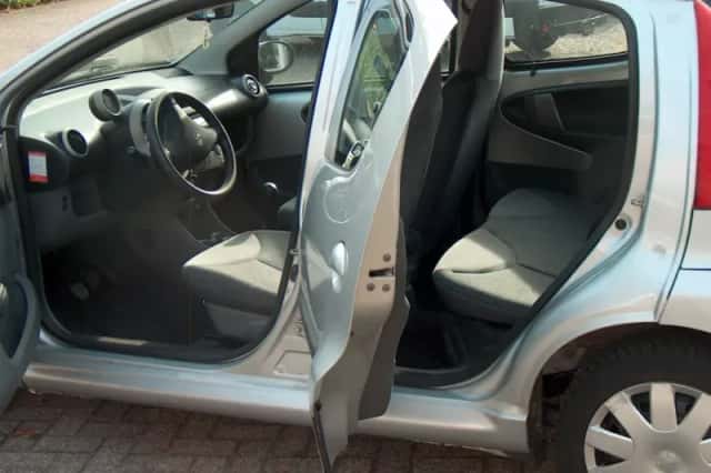 Peugeot 107 (2008) thumbnail 4