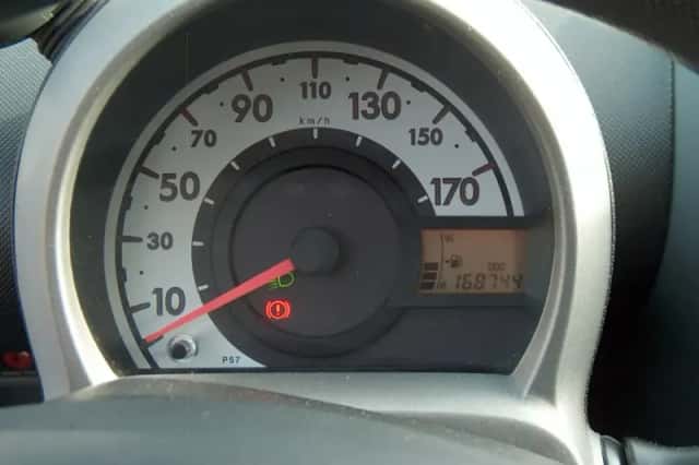 Peugeot 107 (2008) thumbnail 5