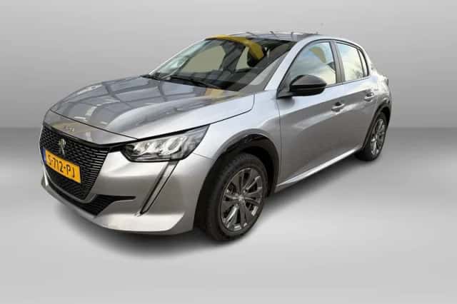 Peugeot e-208 (2023)