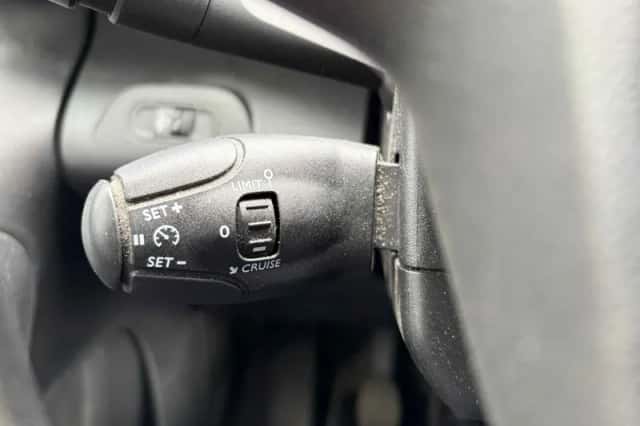 Peugeot Partner (2021) thumbnail 4