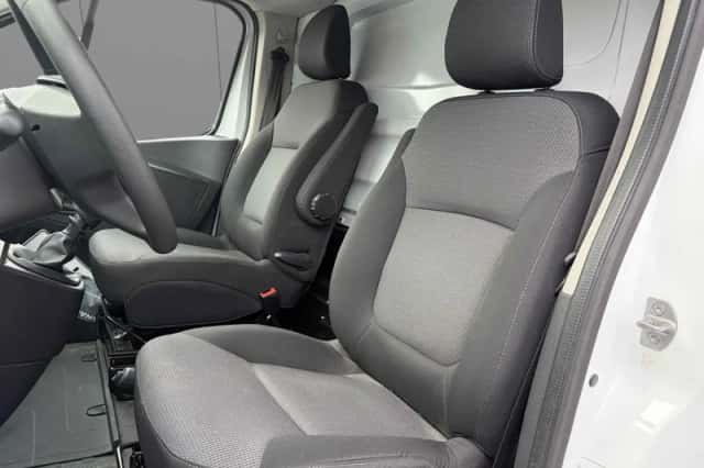 Renault Trafic (2021) thumbnail 2