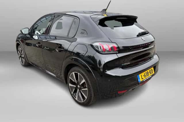 Peugeot e-208 (2021) thumbnail 5