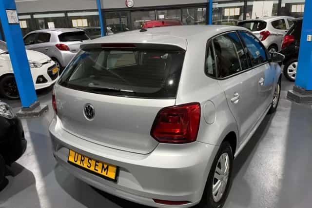 Volkswagen Polo (2017) thumbnail 2