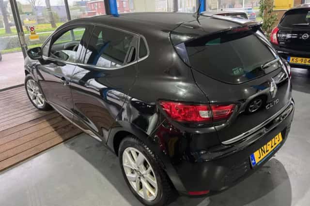 Renault Clio (2018) thumbnail 4
