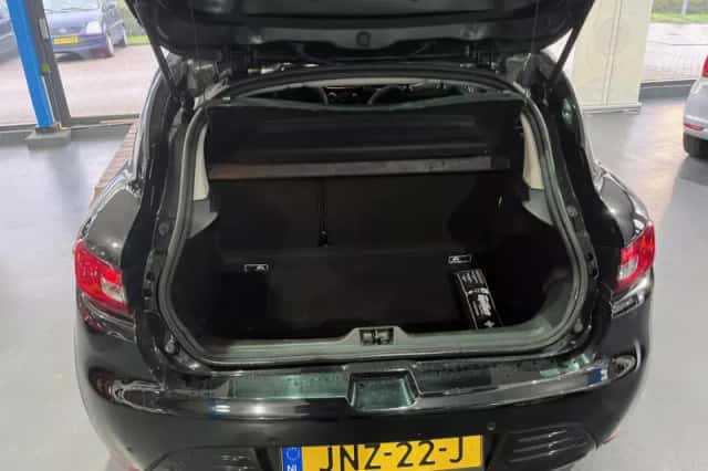 Renault Clio (2018) thumbnail 5