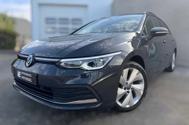 Volkswagen Golf (2022) thumbnail 1