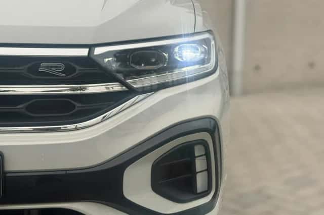 Volkswagen T-Roc (2024) thumbnail 6