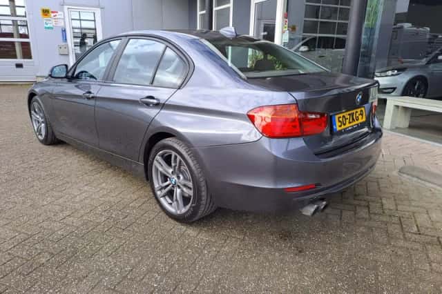 BMW 3-Serie (2012) thumbnail 3