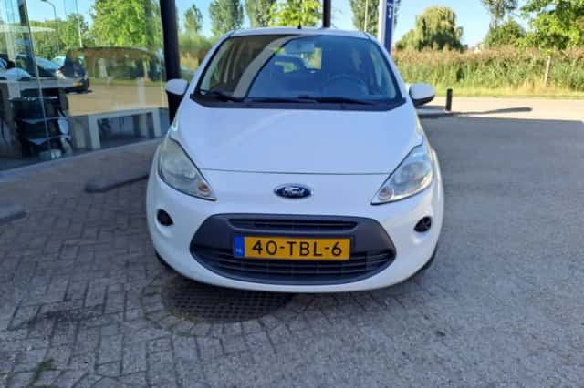 Ford Ka (2011) thumbnail 4