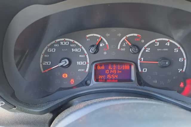 Ford Ka (2011) thumbnail 6
