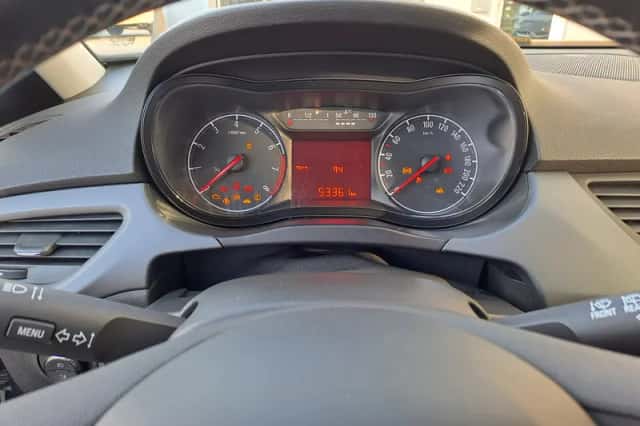 Opel Corsa (2016) thumbnail 6