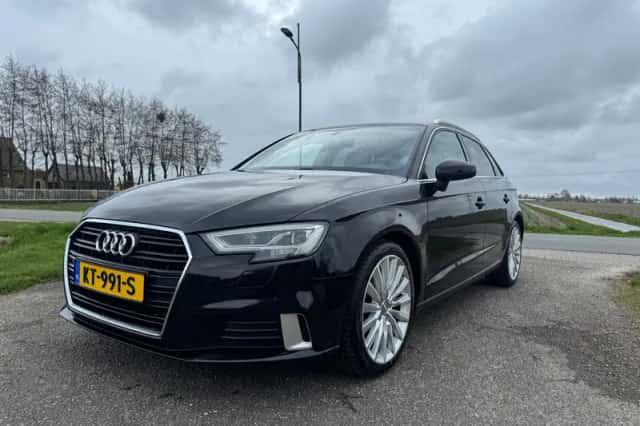 Audi A3 (2017) thumbnail 3