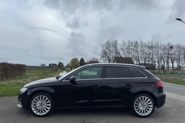 Audi A3 (2017) thumbnail 4