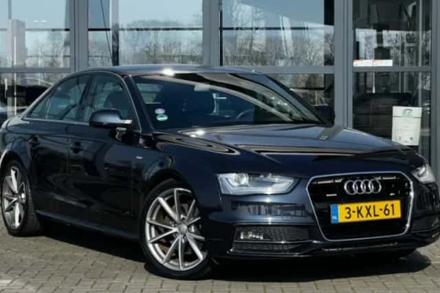 Audi A4 (2013) thumbnail 1