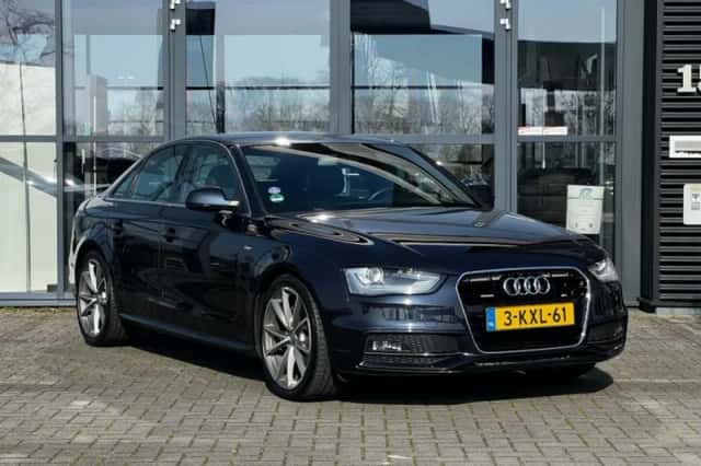 Audi A4 (2013) thumbnail 3