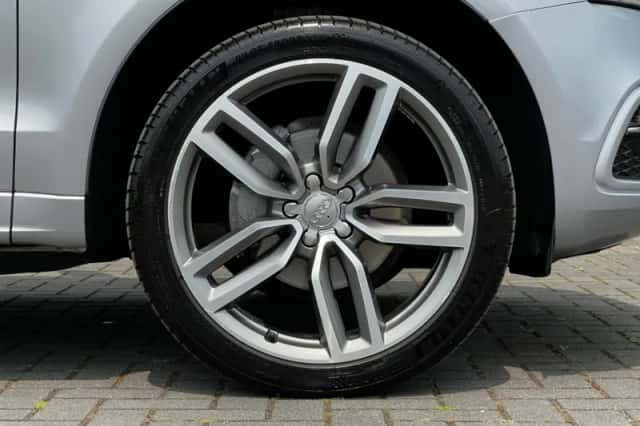 Audi Q5 (2015) thumbnail 6