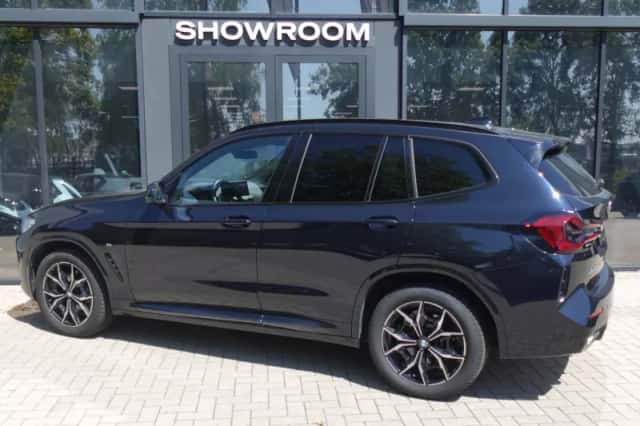 BMW X3 (2024) thumbnail 2
