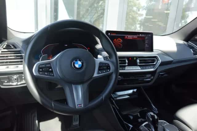 BMW X3 (2024) thumbnail 5