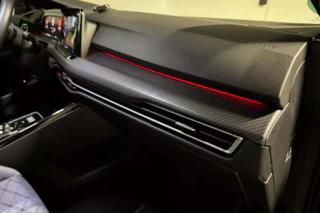 Volkswagen Golf (2023) thumbnail 5