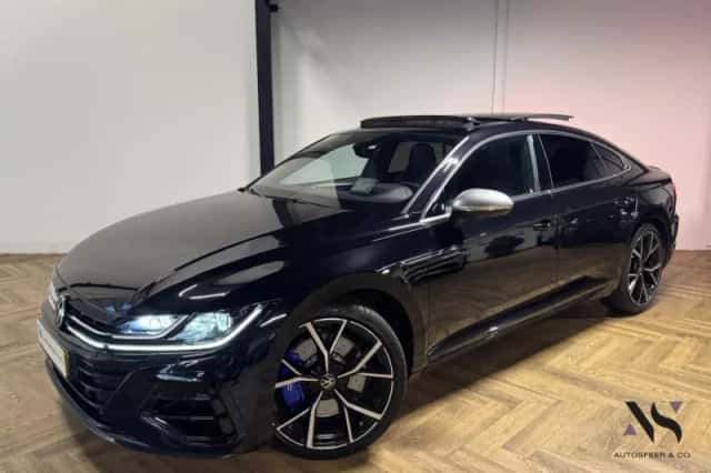 Volkswagen Arteon (2023) thumbnail 1
