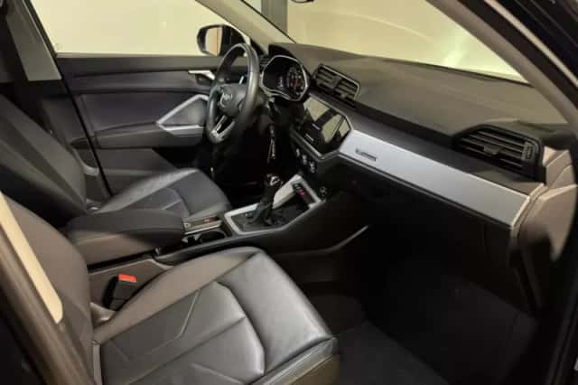 Audi Q3 (2024) thumbnail 3