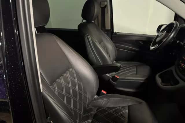 Mercedes-Benz Vito (2023) thumbnail 5