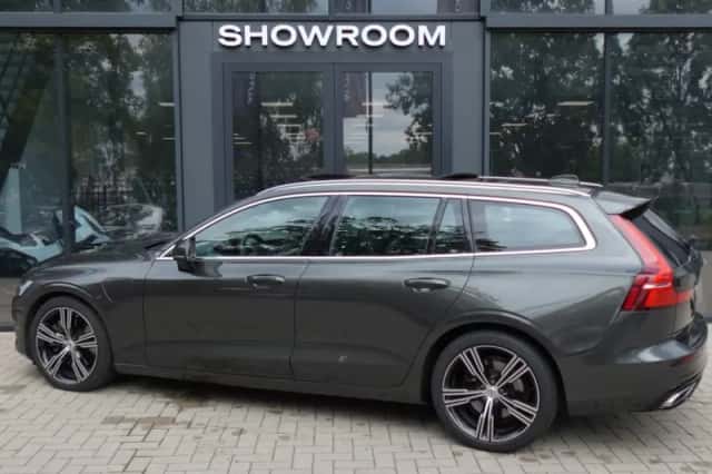 Volvo V60 (2020) thumbnail 3
