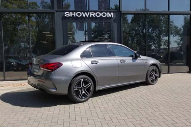 Mercedes-Benz A-Klasse (2021) thumbnail 2