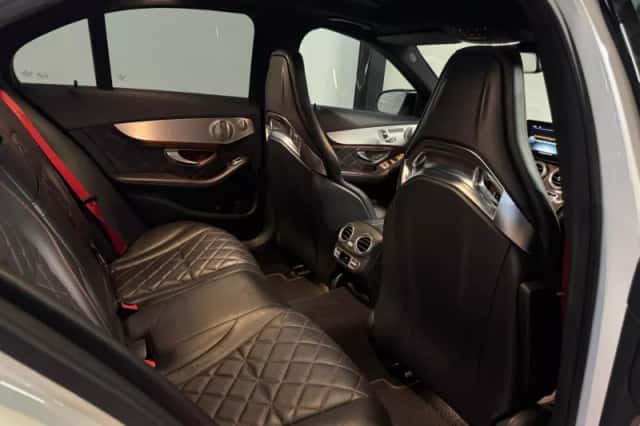 Mercedes-Benz C-Klasse (2015) thumbnail 5