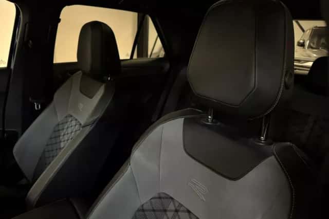 Volkswagen T-Roc (2022) thumbnail 5