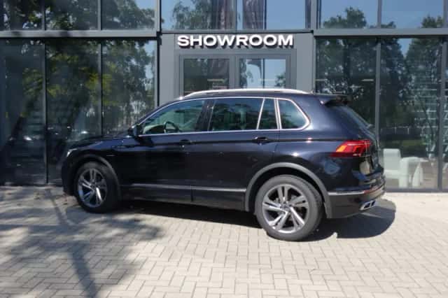 Volkswagen Tiguan (2021) thumbnail 2