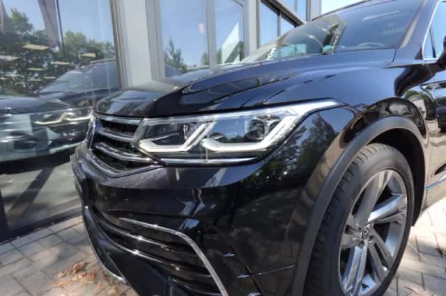 Volkswagen Tiguan (2021) thumbnail 6