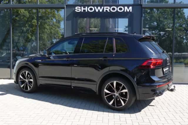 Volkswagen Tiguan (2023) thumbnail 2