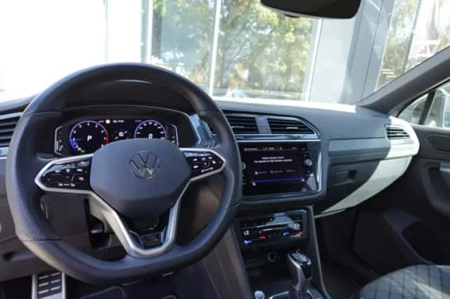 Volkswagen Tiguan (2023) thumbnail 5
