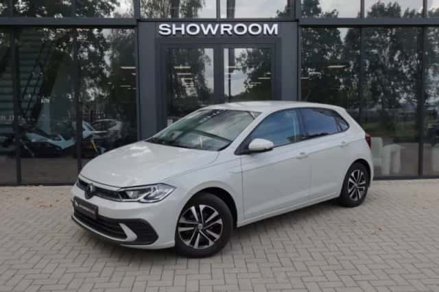 Volkswagen Polo (2024) thumbnail 1
