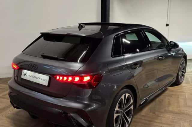 Audi S3 (2024) thumbnail 2