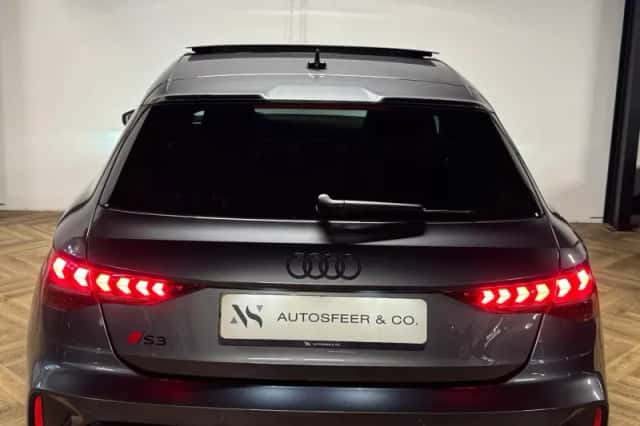 Audi S3 (2024) thumbnail 4