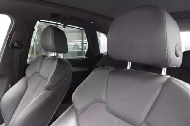 Audi Q5 (2023) thumbnail 4