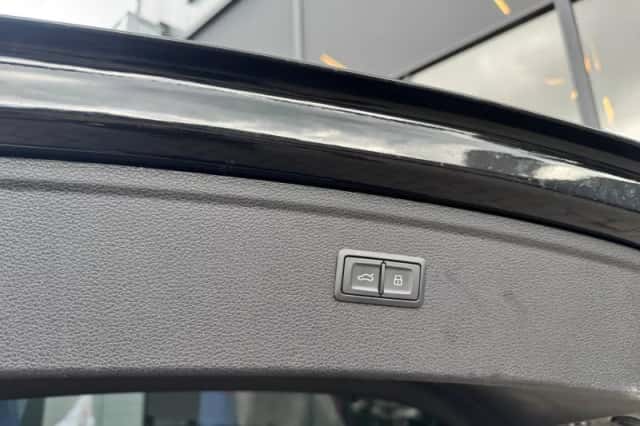 Audi Q5 (2023) thumbnail 6