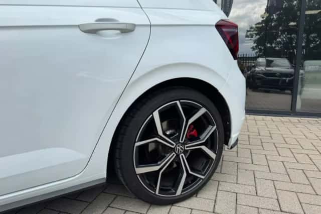 Volkswagen Polo (2023) thumbnail 5