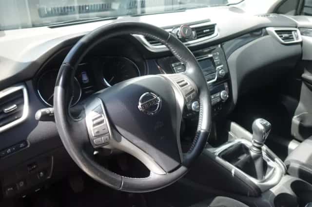 Nissan Qashqai (2016) thumbnail 6