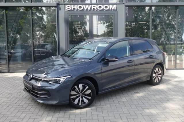 Volkswagen Golf (2025) thumbnail 1