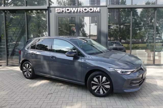 Volkswagen Golf (2025) thumbnail 4